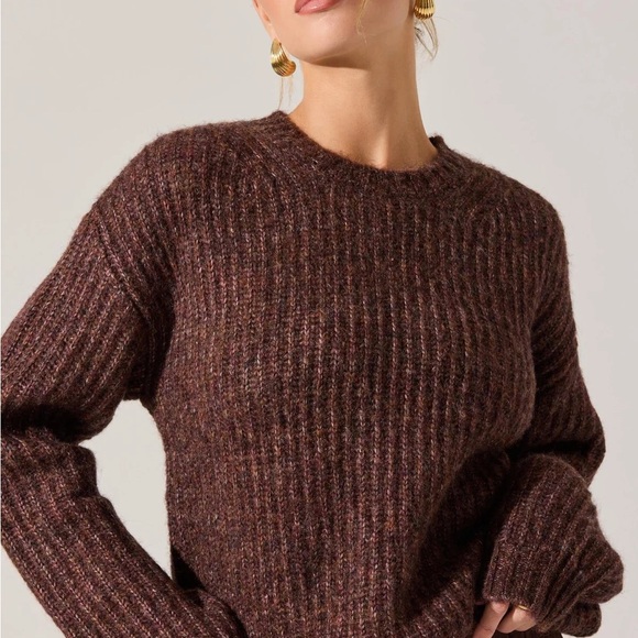 Astr Sweaters - Astr the Label archer crewneck sweater